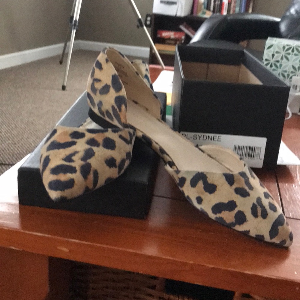 Pure Navy Sydnee Flats size 7.5